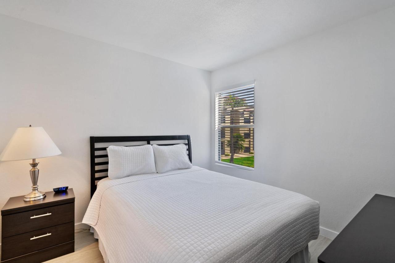 Newly Renovated 2Br Apartment W Pool By Stay Gia Phoenix Exterior photo